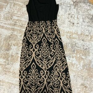 Elegant Black and Tan Patterned Dress